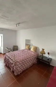 Moradia T2 renovada no Ladoeiro (foto 4)