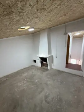 Moradia T2 remodelada no Ladoeiro (foto 5)