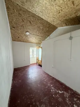 Moradia T2 remodelada no Ladoeiro (foto 14)