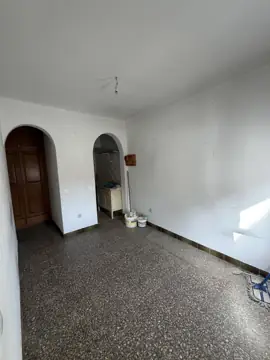 Moradia T3 triplex no Ladoeiro (foto 2)